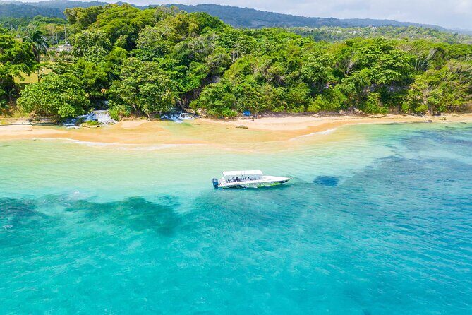 Ocho Rios Powerboat & Dunn’s River Falls Adventure - Cruising Past Laughing Waters: The Morning Setup