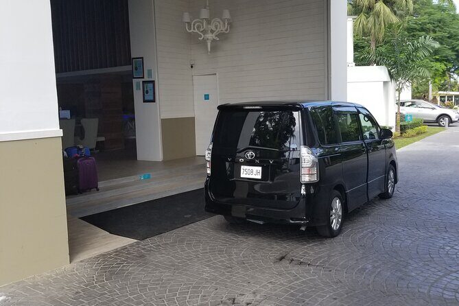 Ocho Rios Private Airport Transfer (MBJ Airport ) - Getting Picked Up at MBJ Without the Normal Airport Headaches