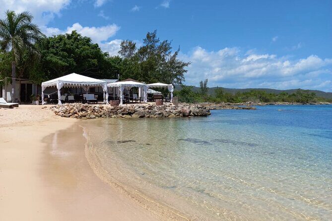 Ocho Rios: River Tubing, Lunch and Cocktails at Bamboo Beach Club - Bamboo Beach Club: Beach Chairs, Entertainment, and a 4-Course Tapas Lunch