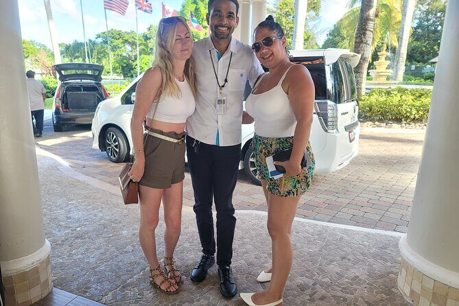 One way Private transfer from Airport to Resorts - Finding Your Driver at Sangster Intl Airport (MBJ) Fast