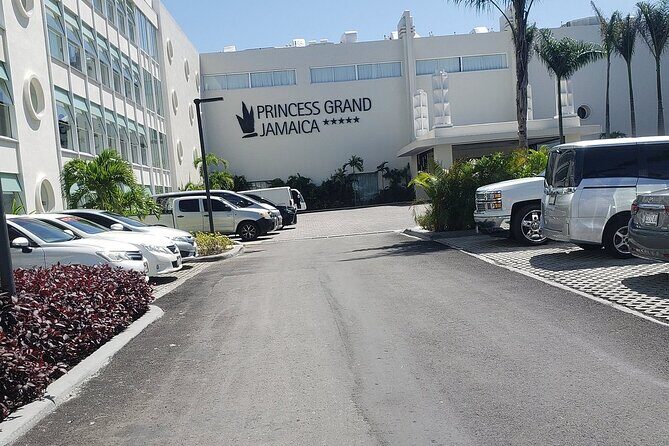 Princess Grand Jamaica Private Airport Transfer from Montego Bay - Friendly drivers and local tips: how that improves your arrival day