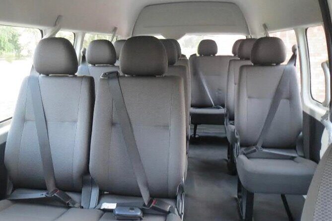 Private Airport Pickup and drop off in Jamaica - The stop-and-shop feature: use it smart, keep it short