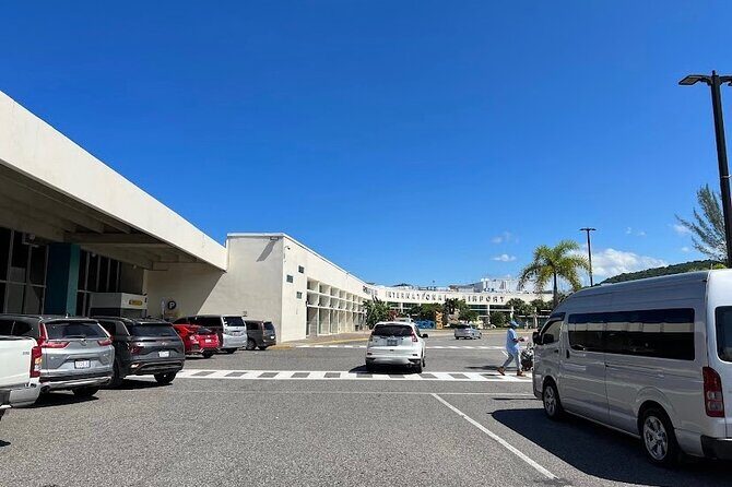 Private Airport Pickup and drop off in Jamaica - From Sangster to your resort (and back): what the ride actually includes