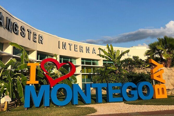 Private Airport Transfer from Montego Bay Airport to your Hotel - Door-to-Door Drop-Off at Hotel, Villa, or Airbnb