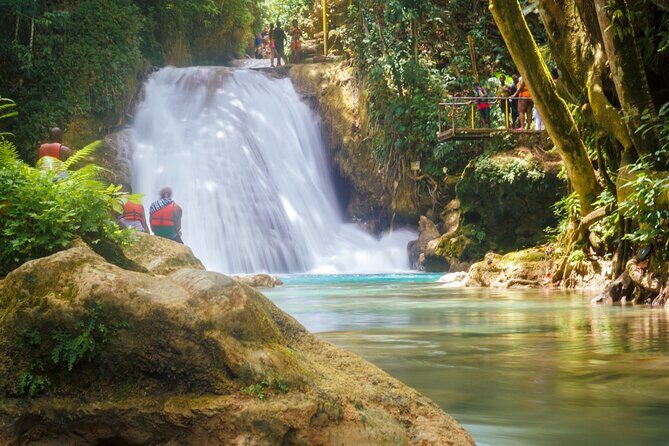 Private Airport Transfer Montego Bay To Negril - Restroom stops: small feature, big payoff