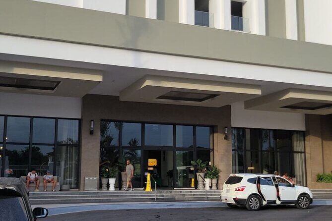 Private Airport Transfer Riu Aquarelle & Excellence Oyster Bay - Clean A/C, Professional Pace, and Why Private Wins Over Shared Vans