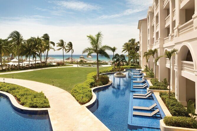 Private Airport Transfer to Hyatt Rose Hall Resort - 12–15 Minutes to Hyatt Rose Hall: What the Ride Actually Focuses On