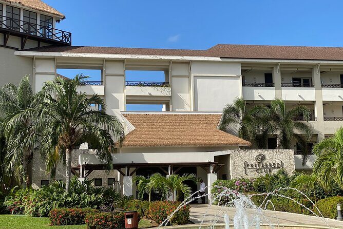 Private Airport Transfer to Secrets Resort Montego Bay - One-Way or Round-Trip Transfers: Keep Your Plans Off Taxi Time