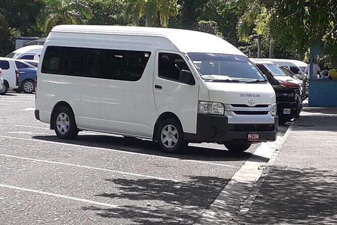 Private Airport Transfers from Montego Bay - The Ride: Air-Conditioned Comfort and a Chauffeur’s Pace