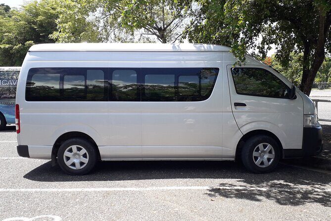Private Airport Transfers from Montego Bay - A Realistic Timeline: 10 Minutes to 1.5 Hours