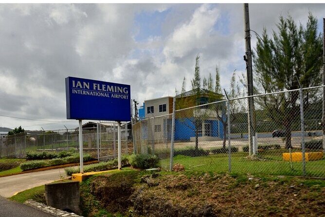 Private Ian Fleming Airport Transfer to Ocho Rios and Runaway Bay - Price and value: what $14.50 per person buys you