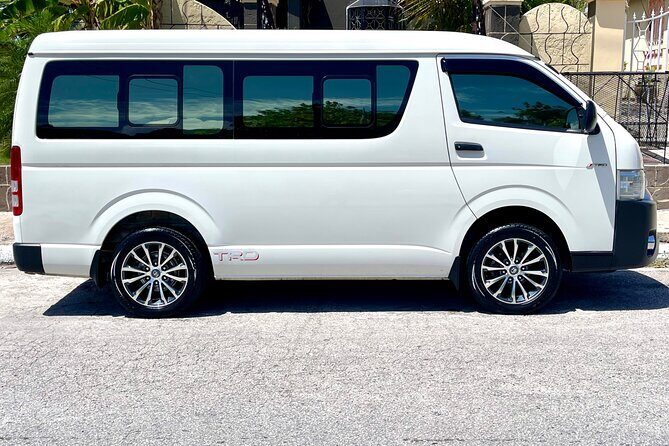 Private Jamaica Transport - Safety Features That Make the Ride Feel More Certain