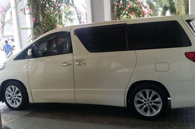 Private MBJ Airport Transfer for Hotels in Falmouth Trelawny - Who should book this private MBJ transfer?