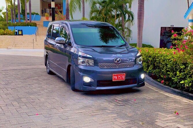 Private Montego Bay Airport Transfer to Hotels in Montego Bay - Meeting Your Driver at Sangster International Without the Guesswork