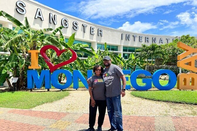 Private Montego Bay Airport Transfer to Ocho Rios - Inside the ride: air-conditioning, timing, and driver professionalism