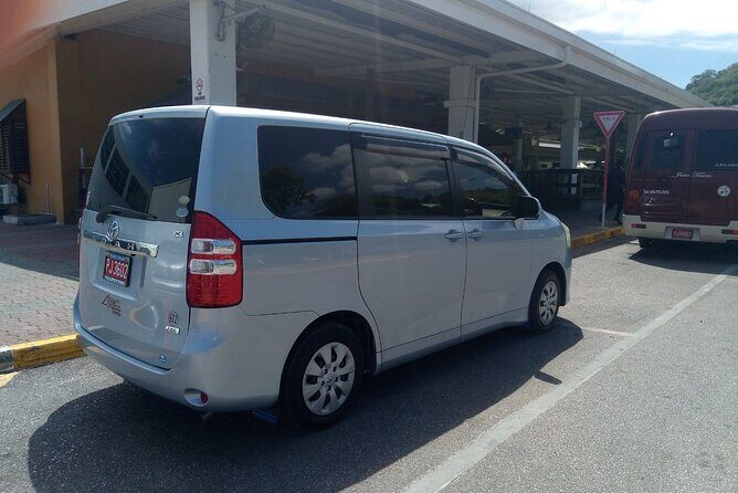 Private Montego Bay Airport Transfer to Ocho Rios - Choosing the right vehicle type for your group