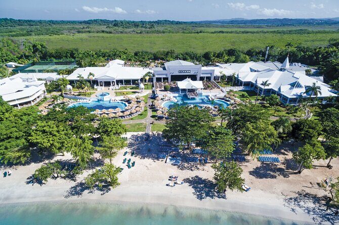 Private Montego Bay Jamaica Airport Transfer to Hotels in Negril - Negril Hotel Drop-Off and Round-Trip Pickup: Keeping Your Trip on Rails