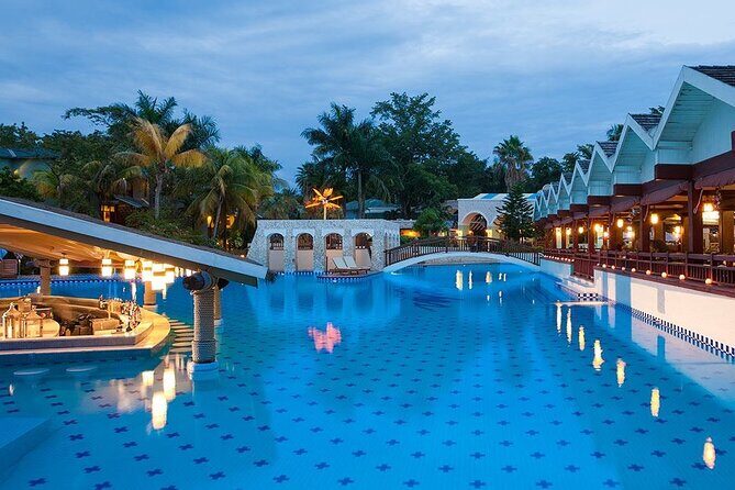 Private Montego Bay Jamaica Airport Transfer to Hotels in Negril - The MBJ Meet-and-Greet: What Happens After You Land