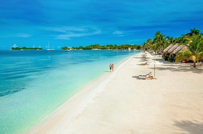 [PRIVATE] Negril Sightseeing Tour with RickS Cafe Cliff Diving - Rick’s Café cliff diving at sunset: the iconic finale
