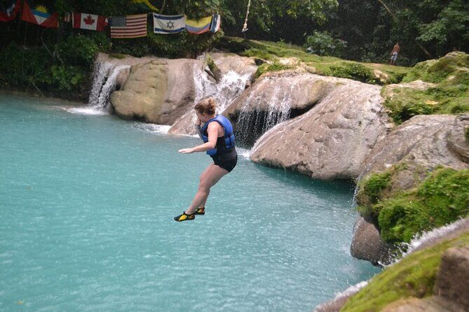 Private Tour from Falmouth to Ocho Rios Blue Hole and shopping - What the $100 price covers (and what you should confirm)