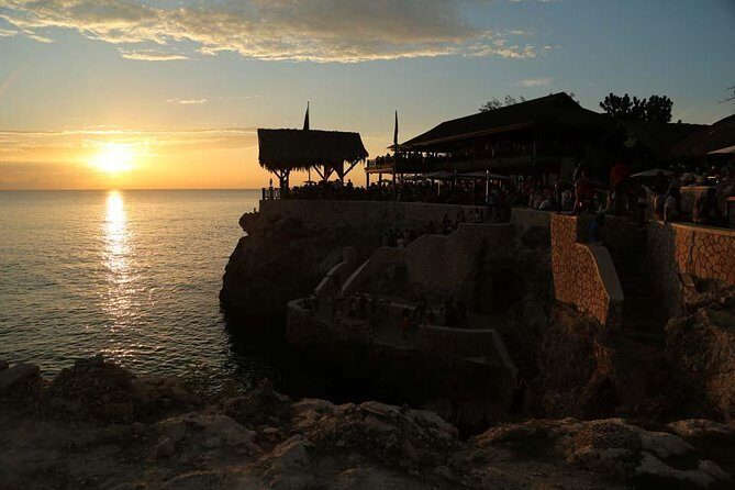 Private Tour From Ocho Rios or Runaway Bay To Negril 7 Miles Beach & Ricks Cafe - A long, satisfying west-end day from Ocho Rios or Runaway Bay