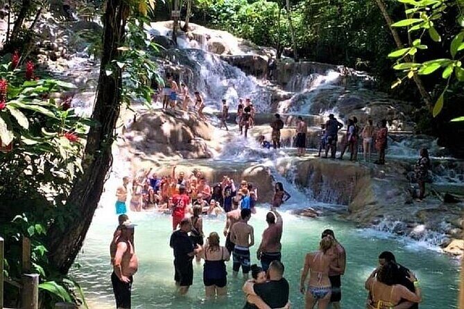 Private Tour From Ocho Rios To Dunn's River Falls - Lunch and shopping on the way back to your hotel or ship