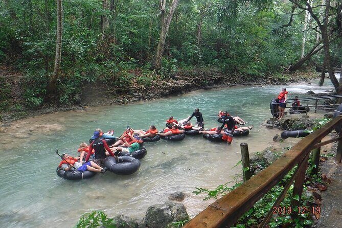 Private Tour From Ocho Rios To Dunn's River Falls Tubing and Shopping - Lunch and food reality (what’s included vs what isn’t)