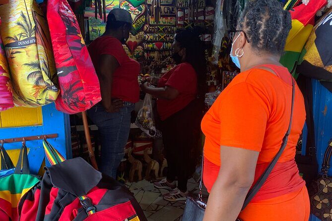 Private Tour Souvenir Shopping in Montego Bay - Tips for getting good deals without feeling awkward