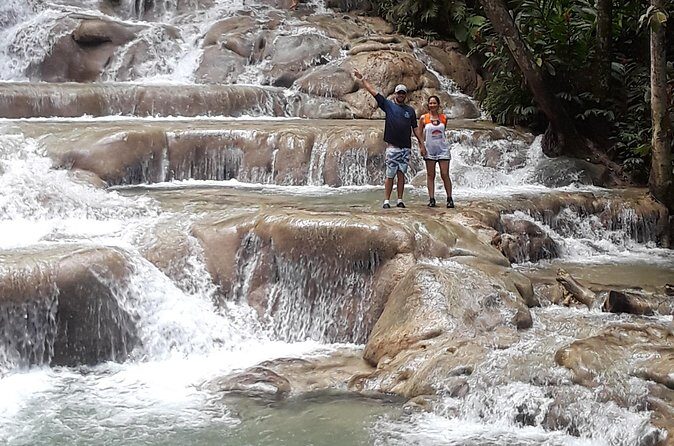Private Tour to Dunn's River Falls From Ocho Rios - The guide makes the difference: Delton and the Dr. Fun Tours vibe