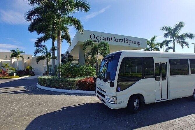 Private Transfer From Kingston Airport To Kingston Hotel One Way - Price and what $40 per group actually buys you