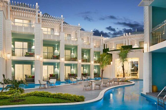 Private Transportation from Montego Bay Airport to Negril hotels - Private Negril transfer: what you’re actually paying for