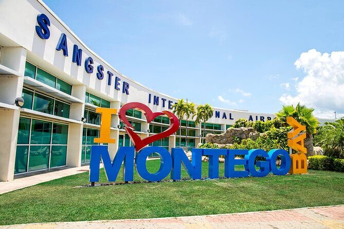 Private Transportation from Montego Bay Airport to Negril hotels - Real-world flexibility: small stops and special requests