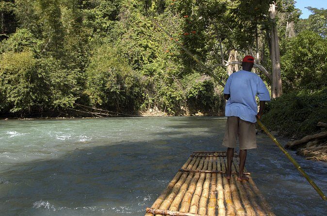 [PRIVATE]Dunn's River & Martha Brae Rafting - Entrance & Lunch - Dunn’s River Falls Climb: A 600-Foot Water Staircase
