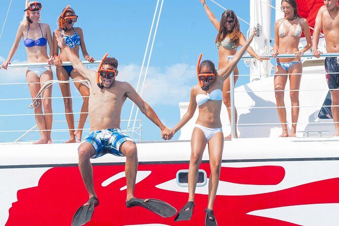 Reggae Family Catamaran Cruise From Montego Bay - A half-day catamaran that works for kids and adults