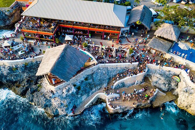 Rick s Café and Seven Mile Beach Private Tour Negril Jamaica - The driver makes the difference: what George’s service adds to the day