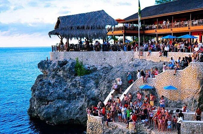 Rick s Café and Seven Mile Beach Private Tour Negril Jamaica - Who this Negril private tour is best for