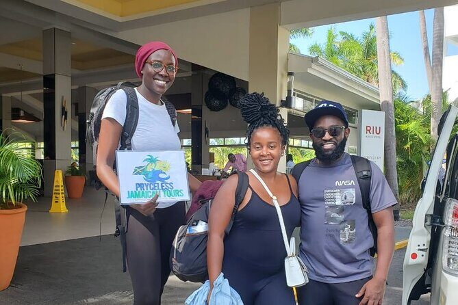 RIU Reggae Palace and RIU Montego Bay Private Airport Transfer - Practical Tips to Get the Smoothest Pickup Possible