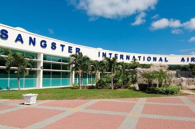 Riu Reggae/Riu Montego Bay/Riu Palace Private Airport Transfer - When Flights Change: How This Transfer Handles Delays