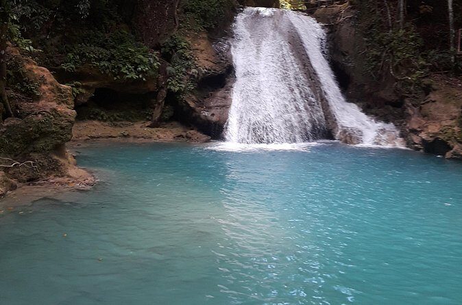 River Tubing and Blue Hole Private Tour from Ocho Rios - The 4-hour pacing: why this combo works as a half-day