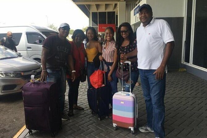 Round-trip Airport Transfer to Grand Palladium Resort & Spa - Montego Bay to Grand Palladium without the taxi hunt