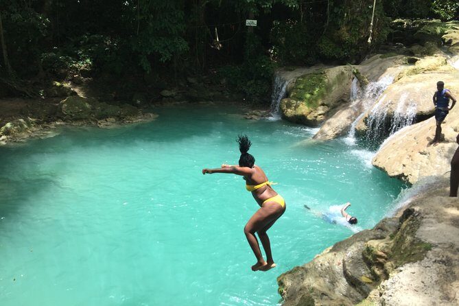 Roundtrip Private Shuttle from Ocho Rios to Blue Hole and Back - Key things to know before you go
