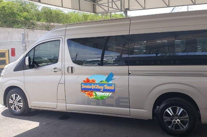 Sandals South Coast Private Transfers from Montego Bay Airport - The “human factor”: drivers named Z, Omar, and Craig
