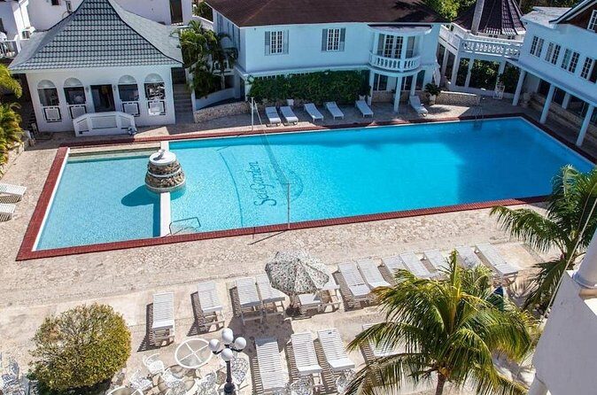 SeaGarden Beach Resort Private Airport Transfer - A Smooth Arrival Starts With the Right Airport Handoff