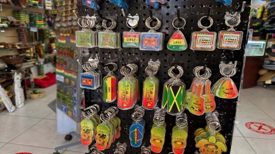 Shopping & Sightseeing Local Guided Tour In Montego Bay - Who should book this Montego Bay souvenir tour?