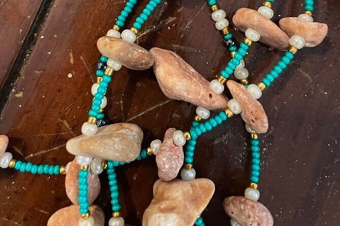 Souvenirs workshop A Mi Mek It! in Montego Bay Jamaica (FR & EN) - The practical craft side: instruction, tools, and getting results fast