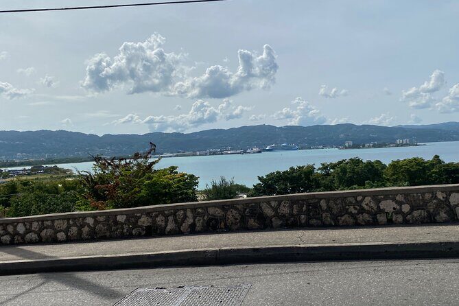 Street Executive Tours And Chauffeur Service Jamaica - Local Conversation and Optional Quick Stops