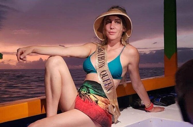 Sunset Booze Cruise in Negril - Safety and crew support: captain plus a lifeguard