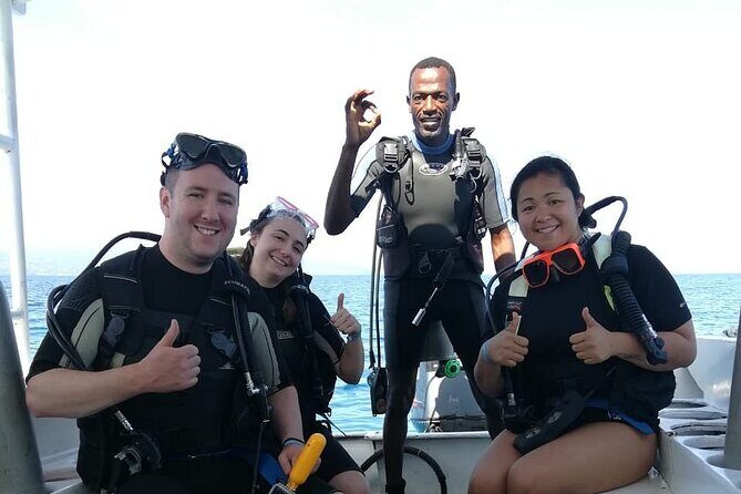 Two Tank Dive in Montego Bay w/Certified Divers - Lunch not included: plan your food like a grown-up